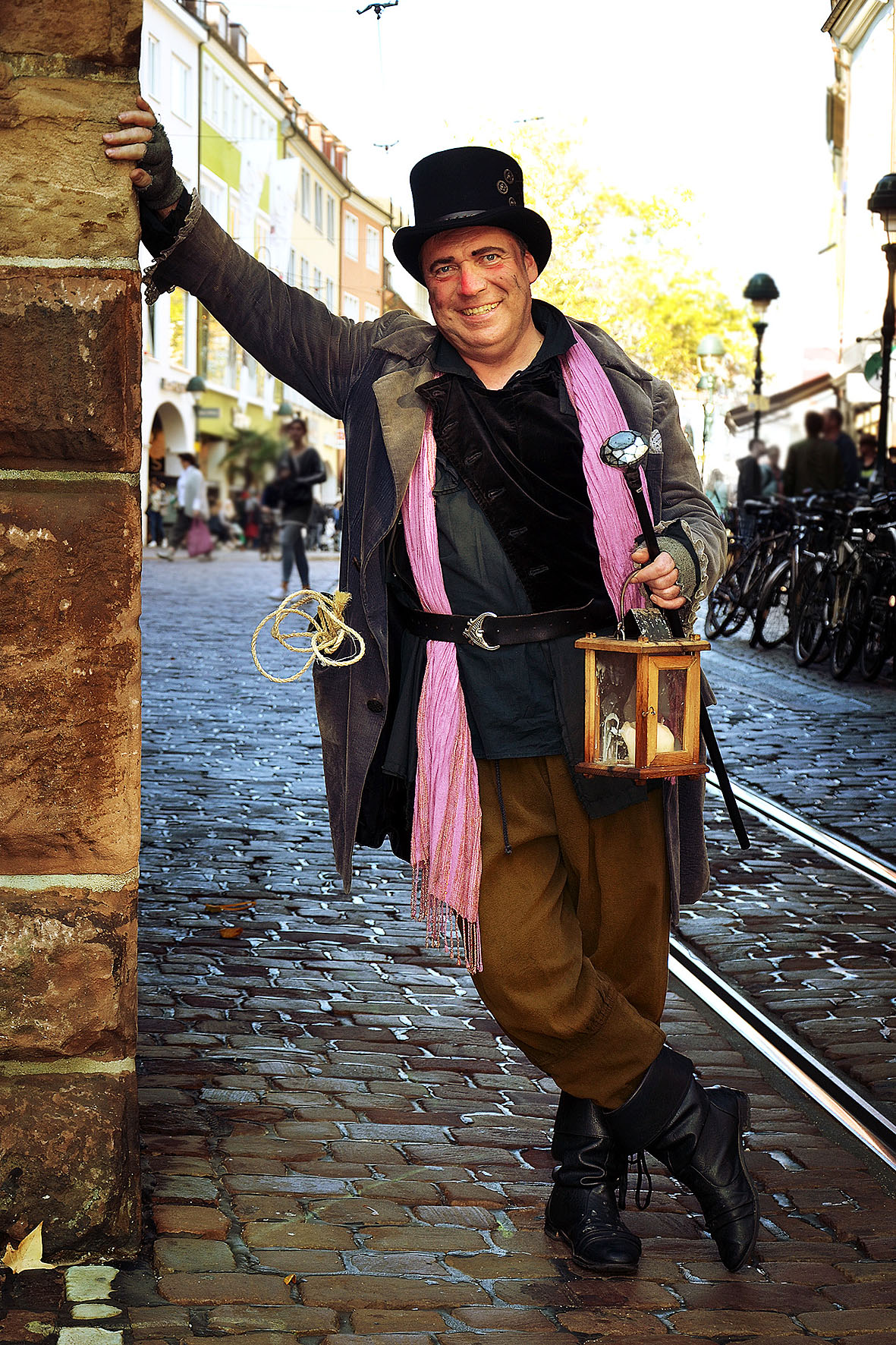 Du betrachtest gerade Bier-Tour: „Schlitzohr, Kuppler, Galgenstrick“ mit „Meister Albert aus der Wolfshöhle“